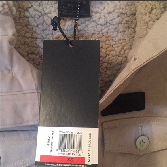 Oakley Sherpa Lined Tamarack Coat - Picture 4 of 4